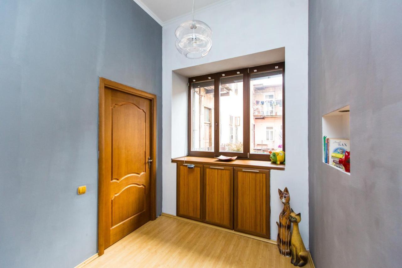 Apartment In The City Centre Lviv Exterior photo